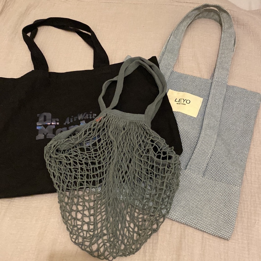 LEYO NEW YORK & BLACK DR. MARTENS & FARMER GREEN BAG . Set 3 Reusable bags - Picture 12 of 12